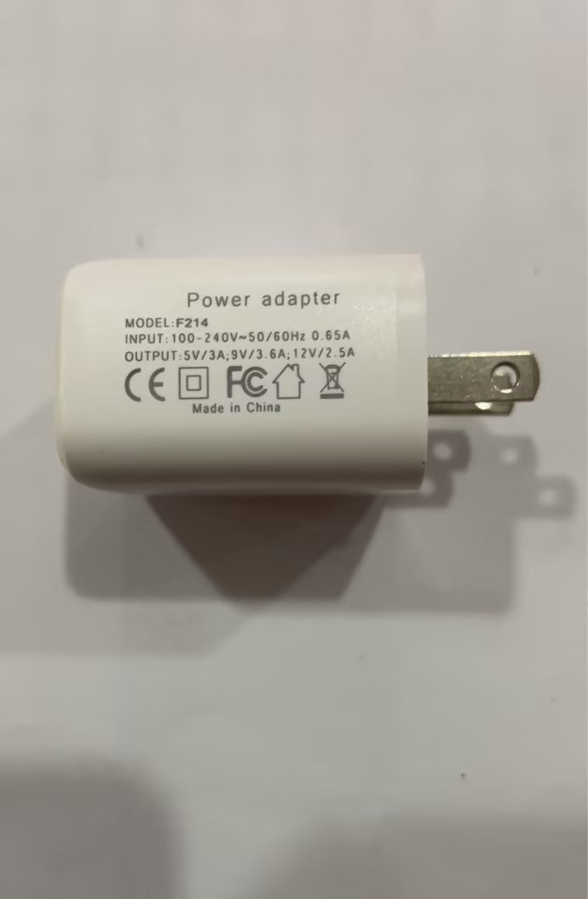 Luminix G – sleek, futuristic, highlights “light” and “G-shaped.”